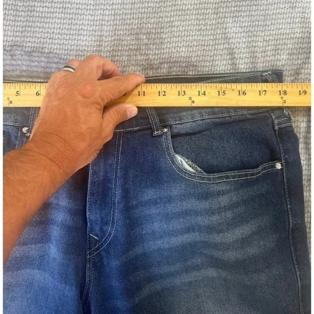 True Religion Mens‎ Relaxed Straight Jeans Blue Faded Denim 36x33.